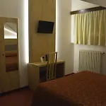Hotell Des Alpes 3*