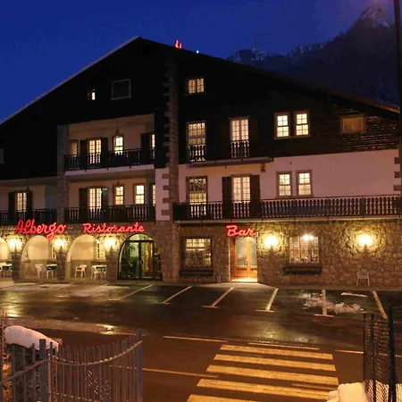 호텔 Des Alpes