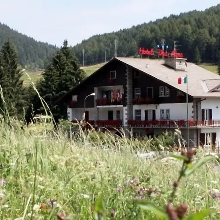 호텔 Des Alpes 3*