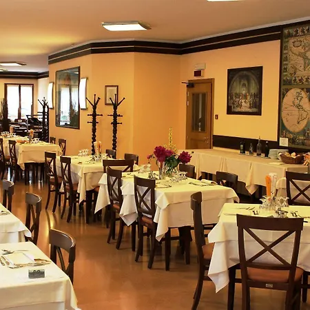 Des Alpes Hotel 3*